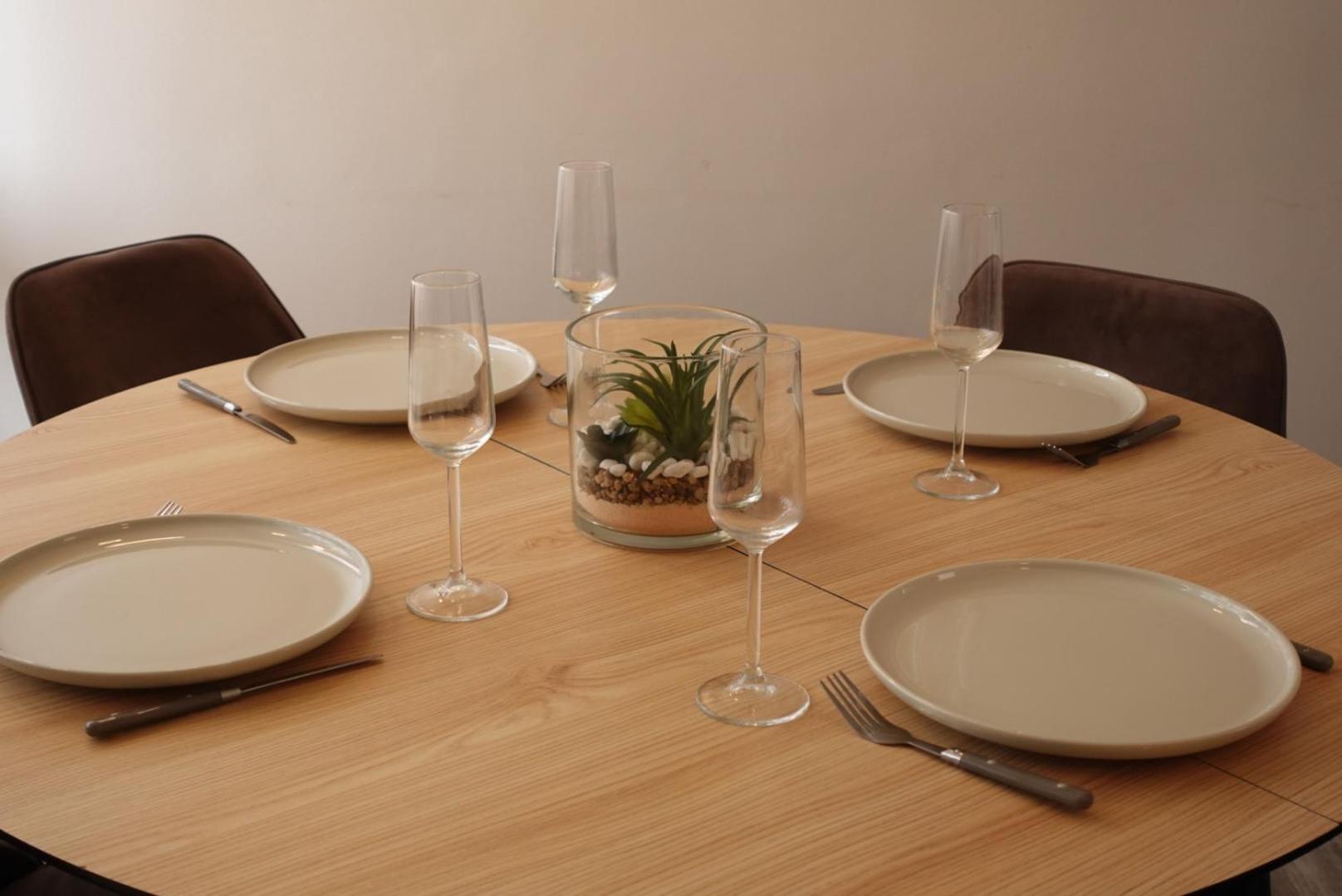 Parisian Retreat Pour 5 Personnes - 12 Min De Paris - Proche Gare Apartment Deuil-la-Barre Exterior foto