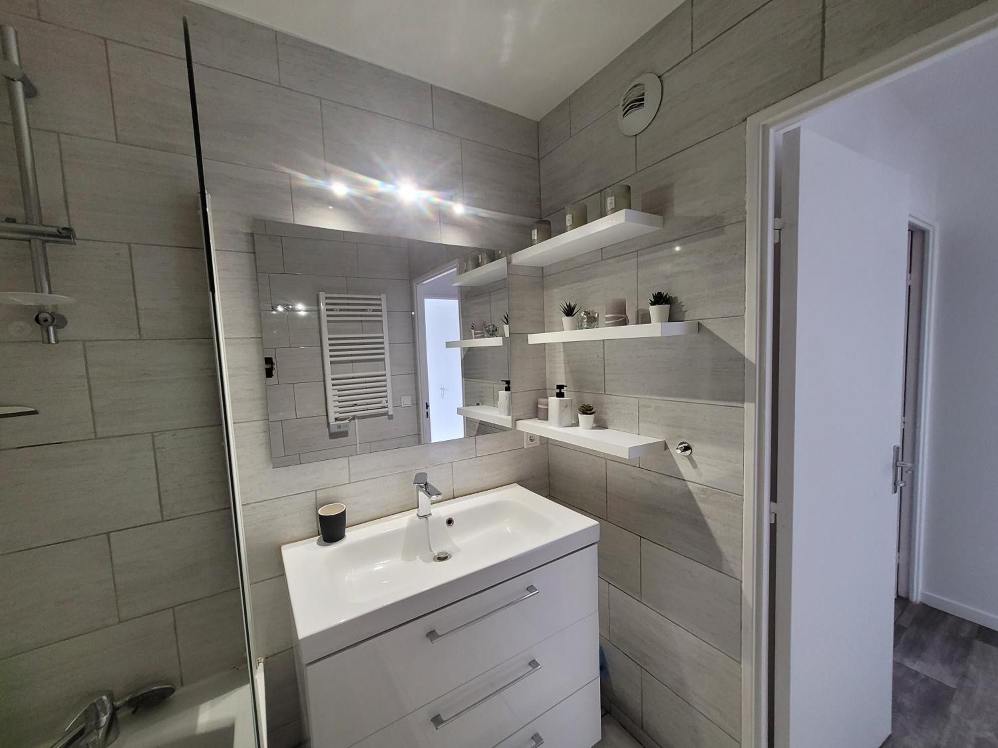 Parisian Retreat Pour 5 Personnes - 12 Min De Paris - Proche Gare Apartment Deuil-la-Barre Exterior foto
