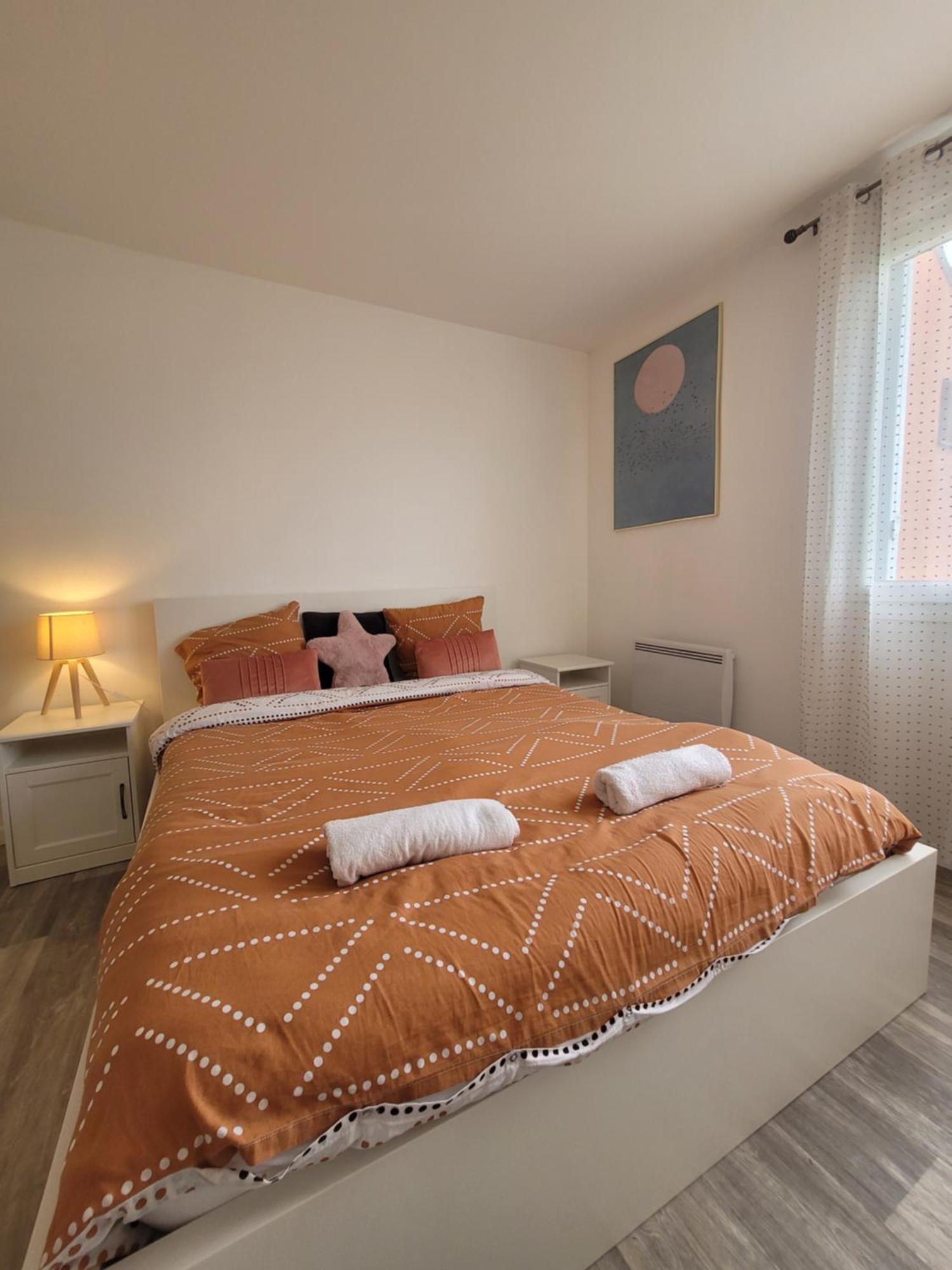 Parisian Retreat Pour 5 Personnes - 12 Min De Paris - Proche Gare Apartment Deuil-la-Barre Exterior foto